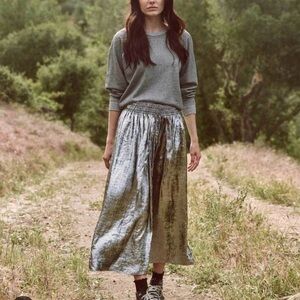 THE GREAT silver skirt M
